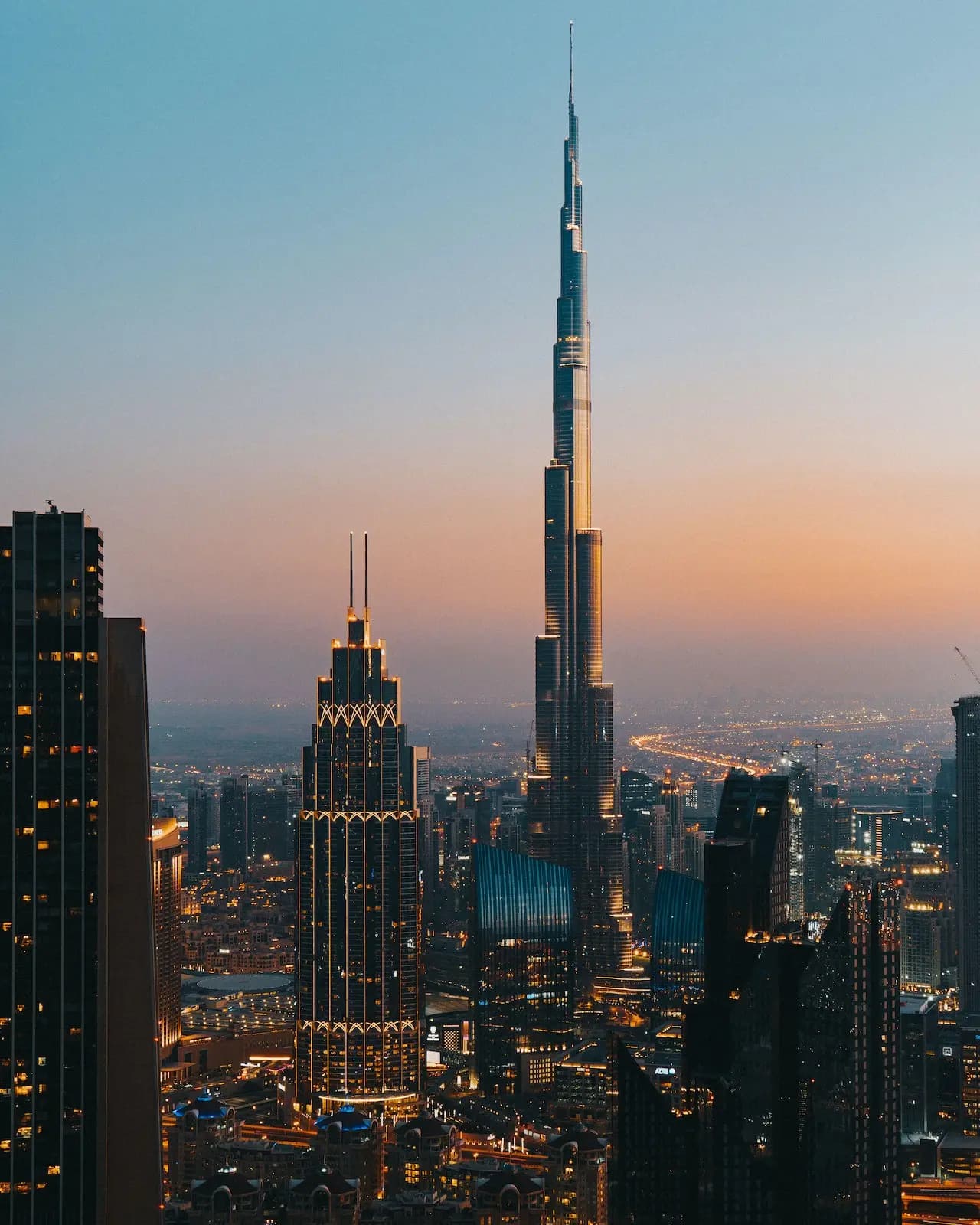 دبي office